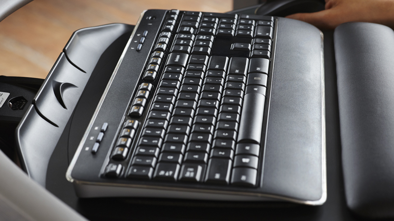 Keyboard and tray